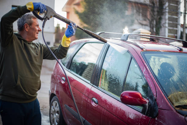 Best Commercial Building Pressure Washing  in Emporia, VA